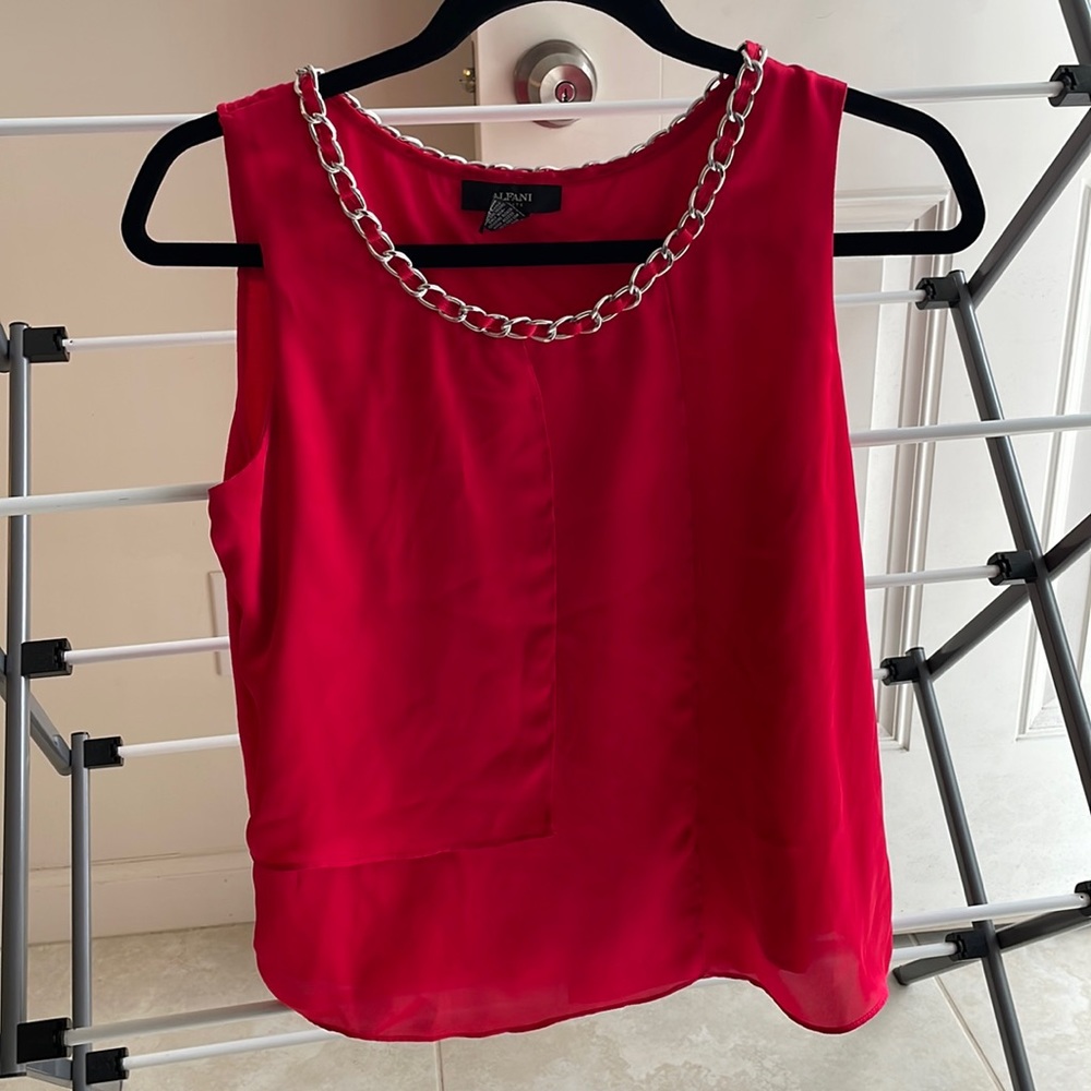 Flowy Red Top with chain link neck